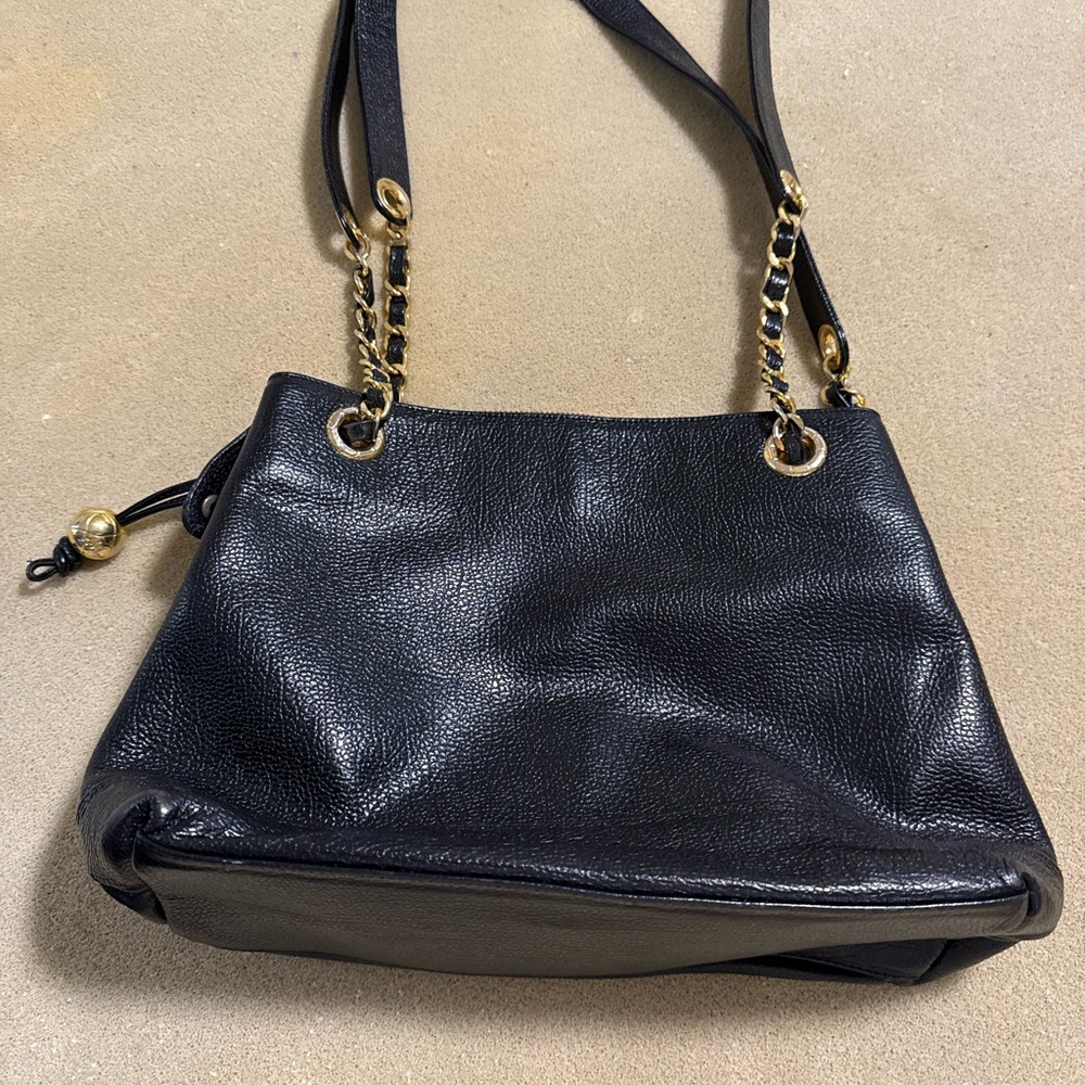 Chanel Black Shoulder Bag with Gold Chain vintage - Picture 3 of 4